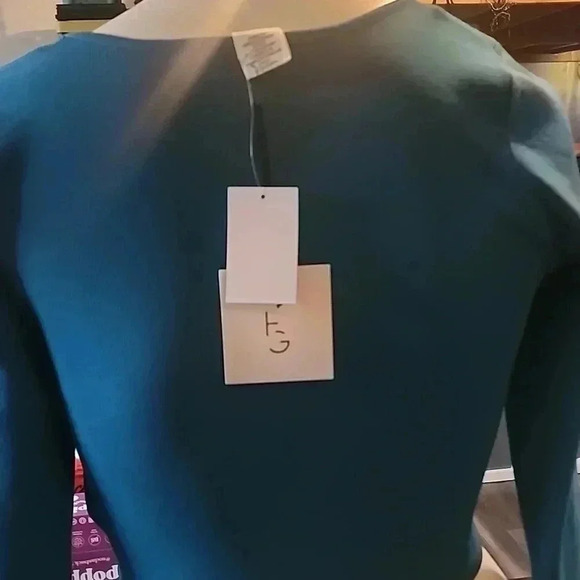 HAPPILY GREY WOMEN'S LONG SLEEVE GREEN SCOOP NECK TOP SIZE M - Picture 3 of 4